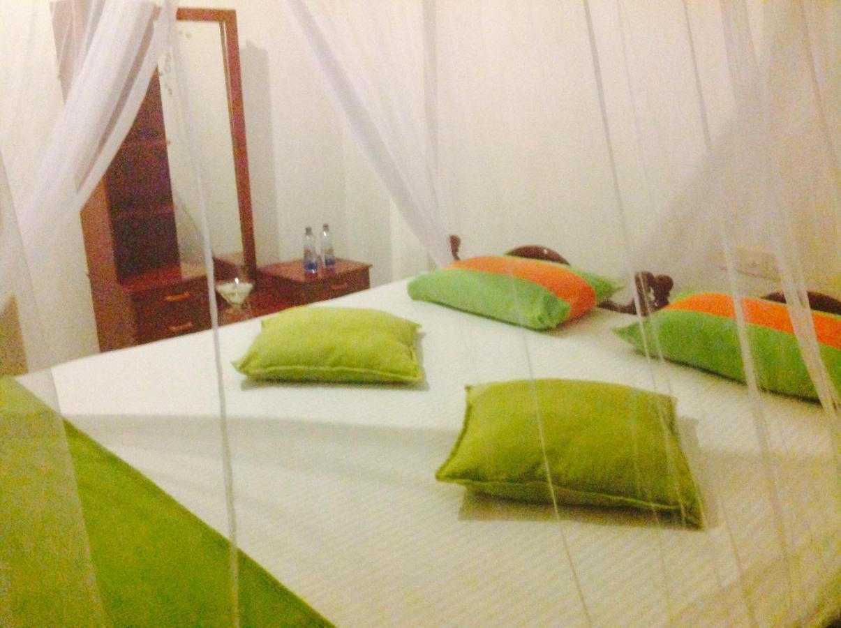 Samans Guesthouse Tangalle Buitenkant foto